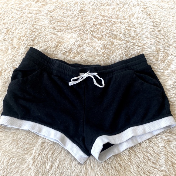 Fabletics Pants - Fabletics shorts